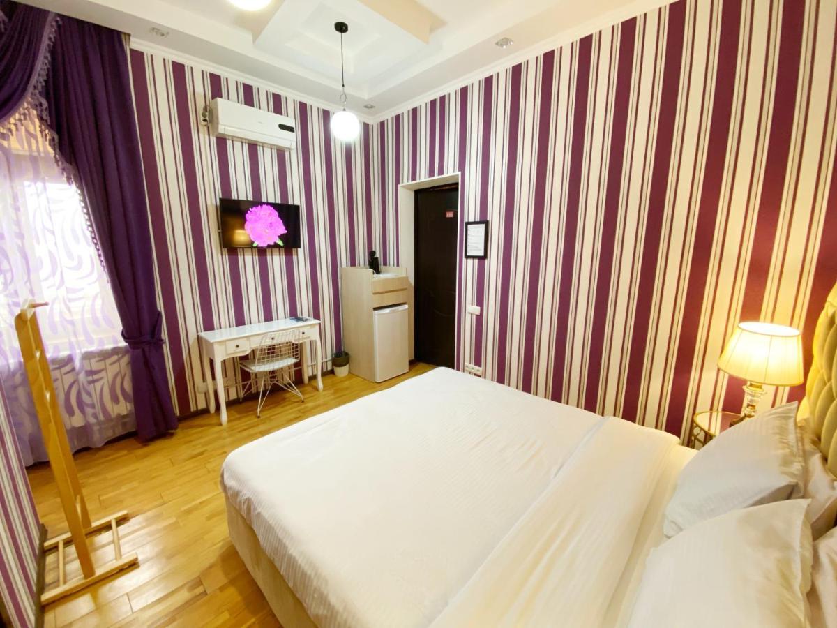Hotel Orange Koetaisi Buitenkant foto